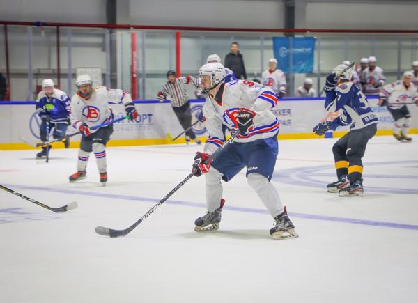 пресс-служба АО «Восточный Порт» |  Июнь принес победы спортсменам-восточникам в хоккее и стритболе