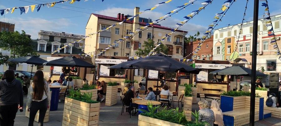 Владельцы магазинов познают силу нового закона. Владивостоку прилетело из Госдумы