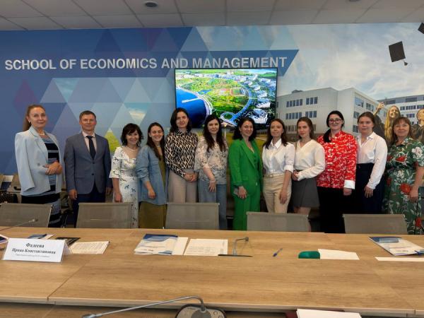 фото: Сбербанк |  Выпускники совместной образовательной программы ДВФУ и Сбера вошли в число лидеров инноваций в России