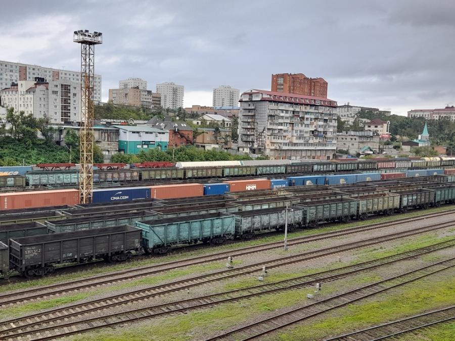 Ситуация резко изменилась: контейнеры сходят с рельсов РЖД