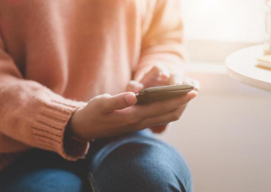 Вжух — и готово: клиенты Сбера снова могут платить айфоном