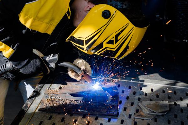 ДВФУ |  ВЭФ-2025: Учебная сварочная лаборатория имени выдающегося инженера Виктора Вологдина откроется в ДВФУ