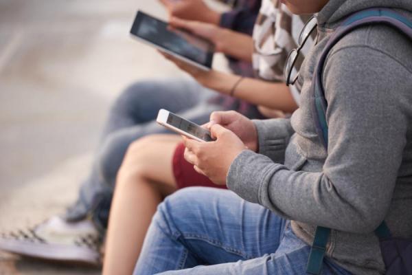 Фото: freepik.com |  Вот и все. Google решила ограничить владельцев Android-смартфонов