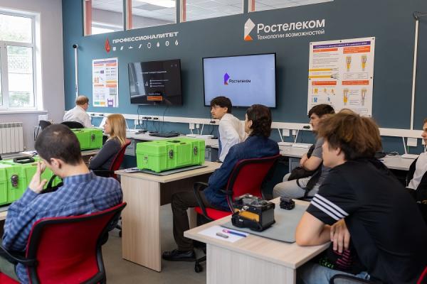 пресс-центр «Ростелекома» на Дальнем Востоке |  «Ростелеком» и Приморский энергетический колледж запускают программу подготовки кадров для отрасли связи