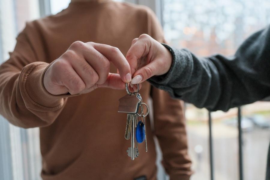 ВТБ направил 100 млрд рублей на улучшение жилищных условий семей Дальнего Востока и Арктики