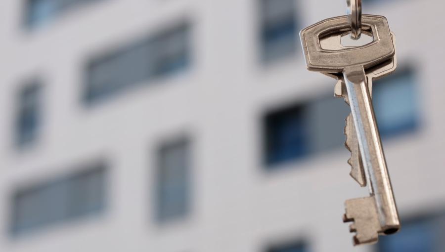 Ипотеку не берут, но квартиры покупают. Россияне сами назвали способы