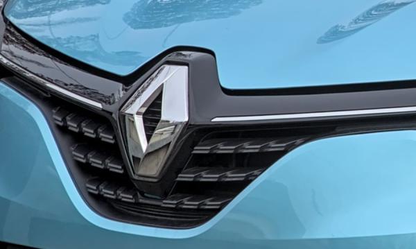 фото: ru.wikipedia.org |  В России хотят зарегистрировать новый товарный знак от Renault