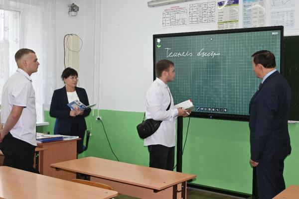 фото: предоставил А. Ролик |  «Это инвестиции в будущее». Александр Ролик осмотрел важный объект в Соколовке