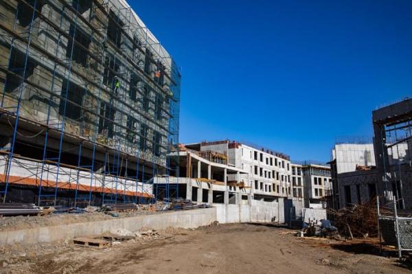 фото: vlc.ru |  Подрядчика школы-долгостроя во Владивостоке поставили на место