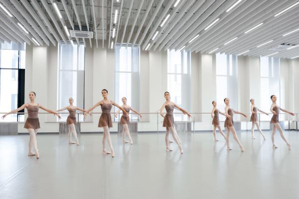 primorsky.ru |  Глава Приморья официально объявил об «охоте» на талантливых детей. Для балета