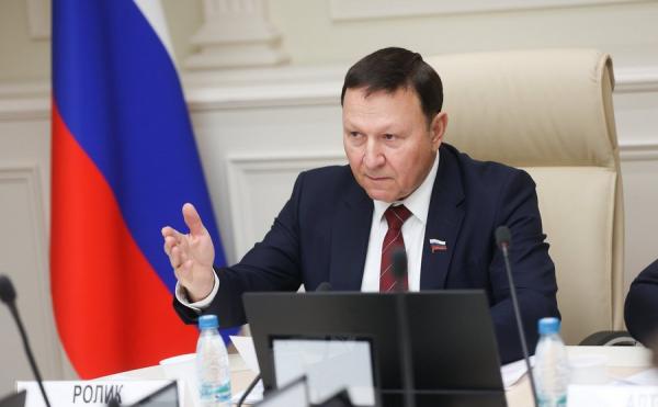 фото: пресс-служба Совета Федерации |  Александр Ролик: «Морским портам необходима система «сухих портов»