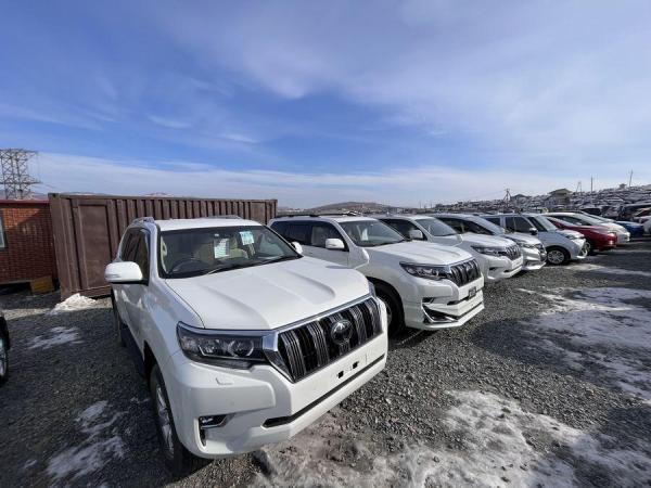 фото: KONKURENT.RU |  От 300 тысяч рублей до 20 миллионов рублей: эти авто стали самыми популярными в России