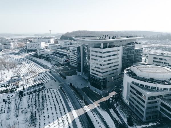 ДВФУ вошел в число флагманов цифровой трансформации университетских среды в России