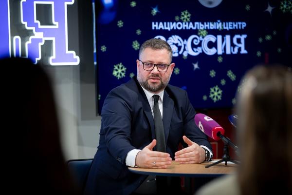 пресс-служба FESCO |  Управляющий директор ВМТП представил журналистам достижения порта за год