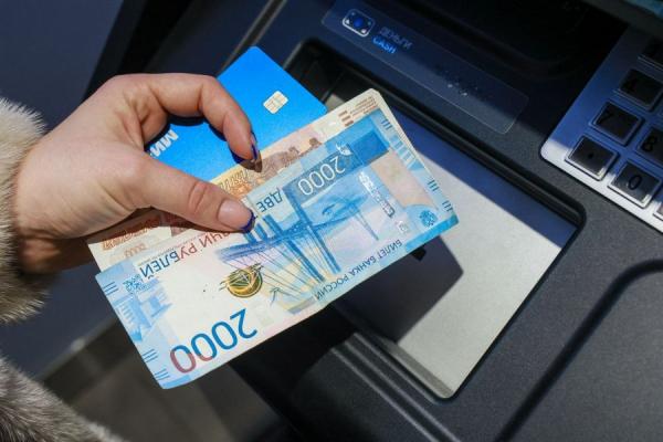 ВТБ: сбережения россиян в 2025 году выросли на 9 трлн рублей