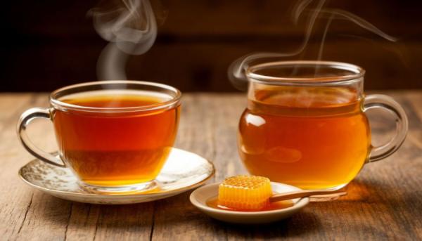 Мы всю жизнь делали это неправильно. Эксперт раскрыл, как нельзя употреблять мед