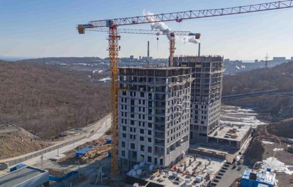 Пике «Самолета». Крупному девелоперу не хватает денег на достройку домов