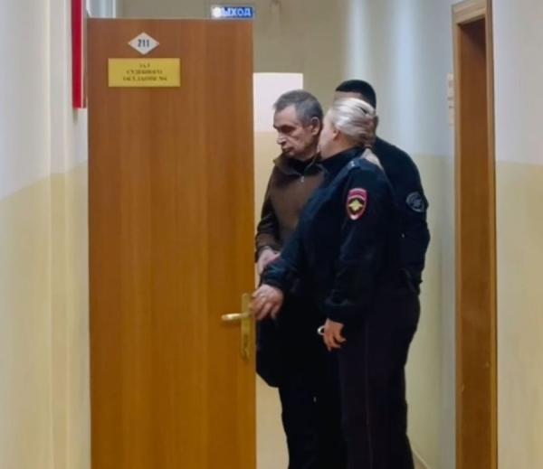 У экс-прокурора края изъяли имущество на 251 млн рублей