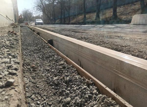 Подрядчик ремонта ливневой канализации на улице Героев Хасана заплатит за ущерб