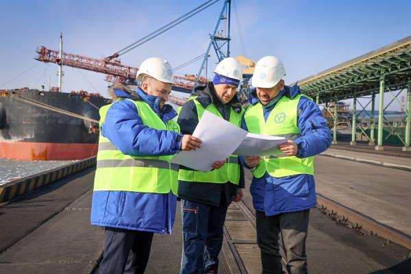 пресс-служба АО «Восточный Порт» |  Как инженеры «Восточного Порта» двигают прогресс