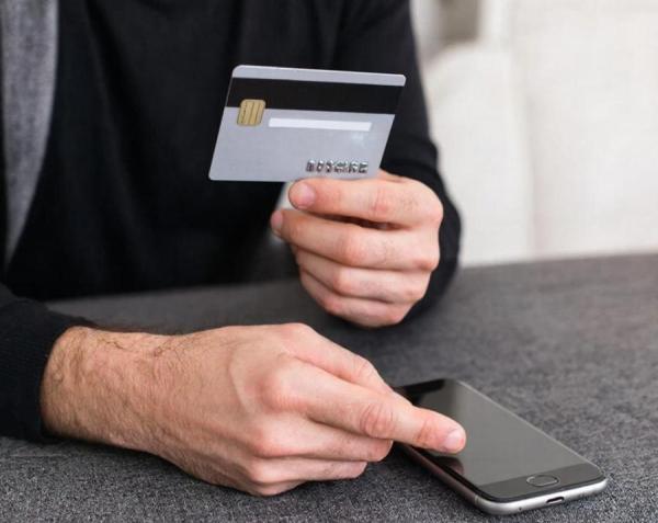 Перевести деньги с карты на карту станет невозможным из-за этих слов