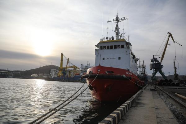 Военные следователи атаковали крупный в Приморье судоремонтный завод