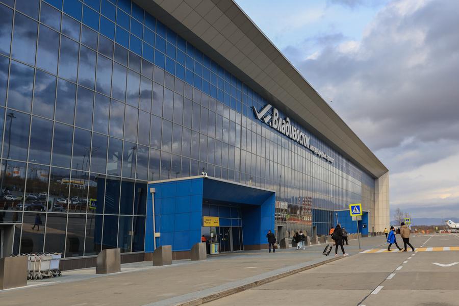 Фото: KONKURENT |  Владивосток пролетел. Список аэропортов, через которые разрешено вывозить наличные рубли