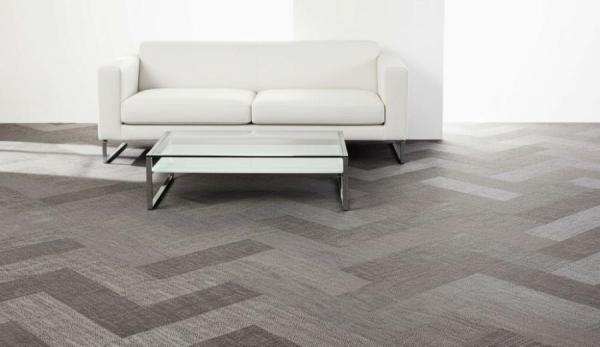 Бюджетная замена ламинату: укладывается в один слой, а пол – теплющий