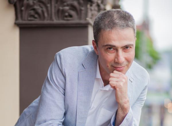 «Это пытка»: супруга адвоката Береговского бьет тревогу после его ареста