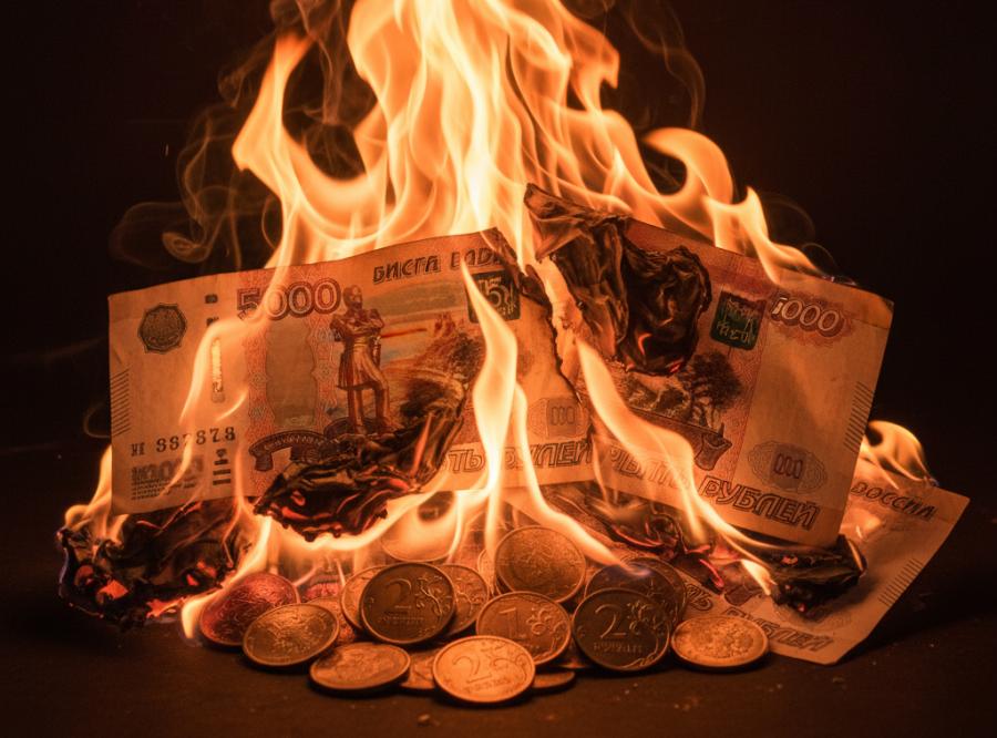  Минфин обвалит рубль? Девальвация способна спасти многих