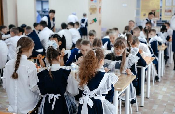Дождались. В России хотят изменить правила питания в школах