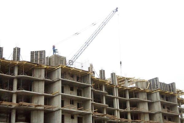 Эксперт ВТБ: массовых рисков в жилищном строительстве нет