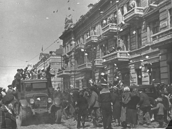 фото: Госархив Приморского края |  «Конец войне». Как Приморье встретило 9 мая 1945 года
