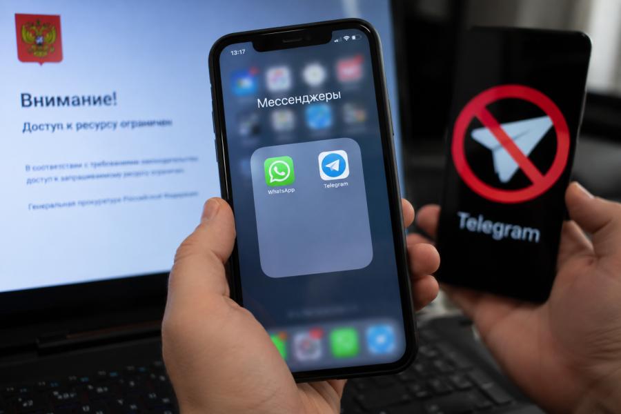 фото KONKURENT |  С 31 мая меняются условия использования WhatsApp и Telegram в России