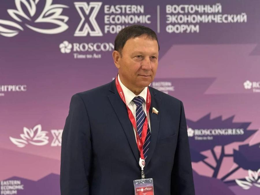 фото: пресс-служба Совета Федерации |  От ТОР до Арктики: сенатор Ролик возглавит дискуссию о преференциях на площадке ВЭФ