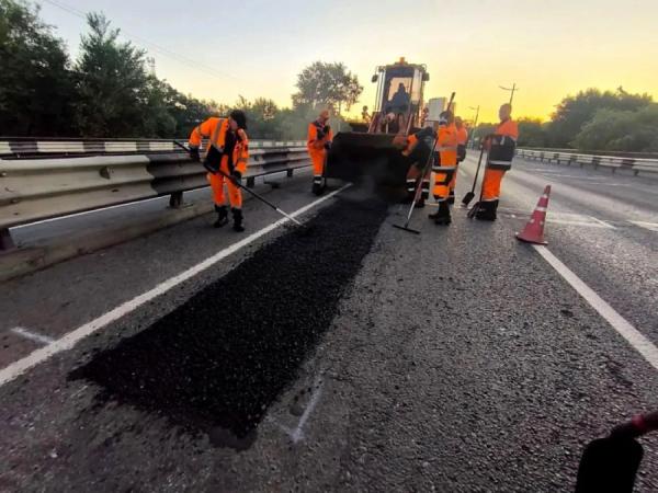 фото: vlc.ru |  Во Владивостоке продолжается локальный ремонт дорог